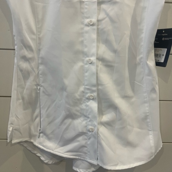 Magellan Outdoors Women's White Button Down Sleeveless Shirt - Picture 4 of 6